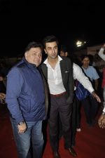 Rishi Kapoor, Ranbir Kapoor at Umang police show on 19th Jan 2016